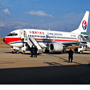 日喀则和平空运航空快运业稳步发展的原因是什么？